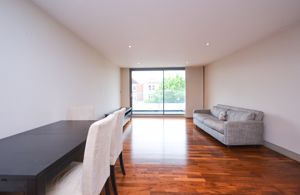 Living room 2- click for photo gallery